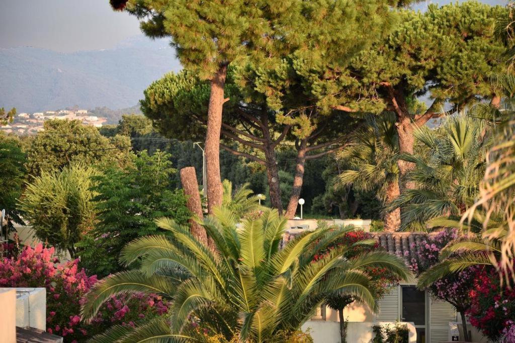 Residence San Pellegrino Folelli 外观 照片